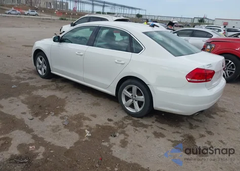 2013 Volkswagen Passat 2.5L Se from USA, damaged, VIN 1VWBH7A32DC060978